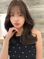 アイヴィ 表参道(IVY) 透明感 オリーブベージュ くびれミディアム【肥田亜沙美】