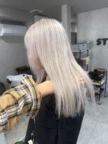 スティーン(STEEN)&nbsp;ホワイトカラー