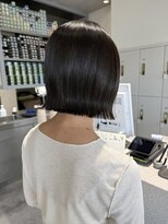 ログ(log)&nbsp;ニュアンスパーマ　髪質改善カラー　顔まわり　レイヤー　艶髪