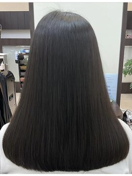 ヘアメイクトゥエンティワン イオンモール東久留米店 湿気対策☆縮毛矯正+カット