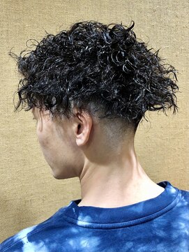 ヒロギンザバーバーショップ 大宮店(HIRO GINZA BARBER SHOP) メンズパーマ　簡単スタイリング　フェード　無造作　大宮