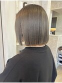 福山市Caaryブリーチダブルカラーシアーホワイトグレージュボブ