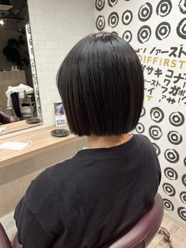 コワファーストナガサキシャンプーボーイ(COIFF1RST NAGASAKI SHAMPOO BOY) ぱつっとボブ