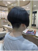 40代縮毛矯正ツーブロック 刈り上げ グラデーション前下がりボブ
