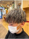 men'sハイライトポイントカラーマッシュ刈り上げツーブロック