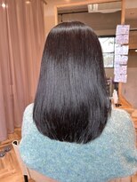 リベラル(liberal) 透明感ダークアッシュ　レイヤーボブ