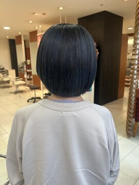 ラ シェンテ エイジア 川西(La Sente Aja) 【ショートヘア】デザインカラーと相性抜群なボブ