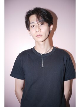 ウェルネス(Wellness) 毛流れセンターパート