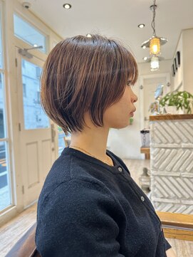 アデプト 綾瀬店(adept) 横顔がきれいに見える丸みショートボブ