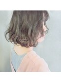 ミントベージュ