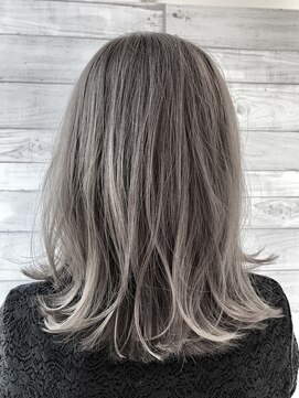 シェリッシュ ノース(Sheriche North) バレイヤージュ×スノーグレー