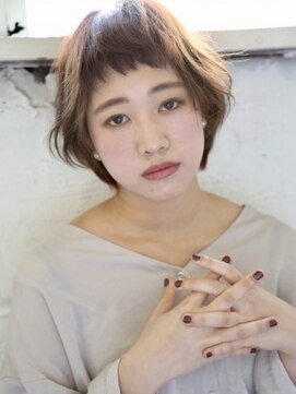 コム(com by neolive) ショートバングマッシュボブ