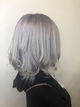 クラナ(clana) ブリーチ３回以上・ホワイトアッシュ☆