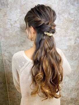 イエローコーン 金沢文庫店(YELLOW CORN) ゆる巻きハーフアップ