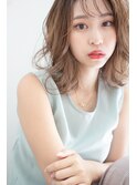 鎖骨ミディヘアスタイル×ブラウンベージュカラー◎30代40代50代