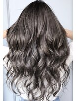 ファミリア(familiar)&nbsp;グレージュロング