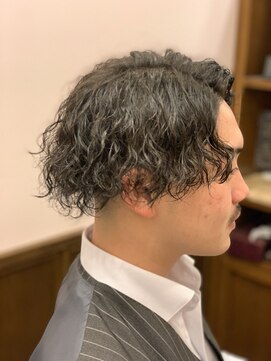 ヒロギンザバーバーショップ 新宿店(HIRO GINZA BARBER SHOP) スパイラルパーマスタイル
