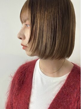 ローウェ 青山 表参道(Louwe) ミニボブ/テラコッタ/小顔ヘアー/伸ばしかけ/20代30代40代