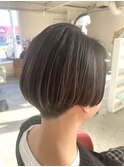 ショートボブ