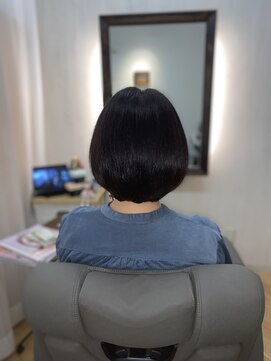 クロバーズヘア(Clover's hair) グラデションボブ 酵素カラー+高濃度炭酸ヘッドスパ