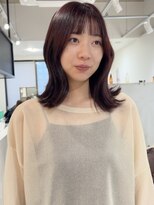 キュエム(Cuem)&nbsp;【Cuem 小原】外ハネミディ　ワインレッド　ブリーチなし