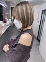 キング 高槻(K!ng) ハイライトカラーミルクティーベージュケアブリーチダブルカラー