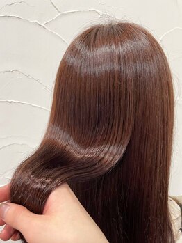 アン ブリーチ(UN BLEACH)の写真/お客様一人一人の髪の状態を見極めて施術☆全メニュー髪質改善トリートメント付なのも嬉しい♪