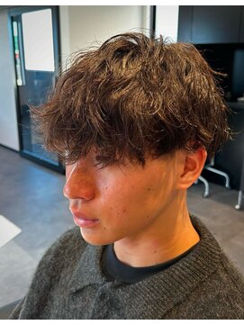 イズミプラス(IZUMI+) 波巻きパーマ