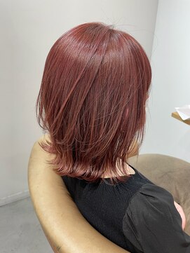 トリート 八千代緑が丘店(TREAT) コーラルピンク×ハイライト _八千代緑が丘駅