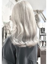 ヘアーアンドアトリエ マール(Hair&Atelier Marl)&nbsp;【Marl】ホワイトミルクティーベージュカラー×ミディアム