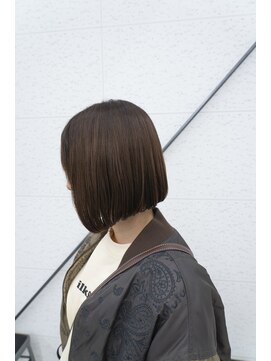 ビーヒアナウ N゜03 金沢駅西店(BE HERE NOW) ナチュラルボブ-切りっぱなしボブ-ストレートボブ20代30代40代