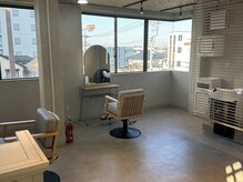 3階の店舗になります。ゆったりくつろげる空間です。