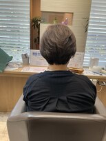 ウイバイファースト(u'i by first)&nbsp;カットはショートでレイヤーを入れて カラーはグレージュ