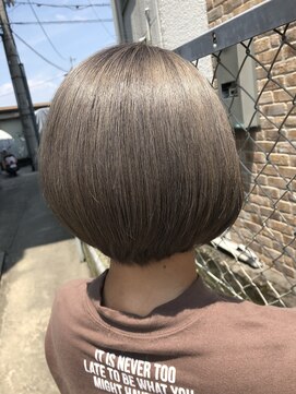 テテ(TETE) プラチナグレージュ　長堀橋×心斎橋