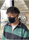 スパイラルパーマ×ホワイトハイライト