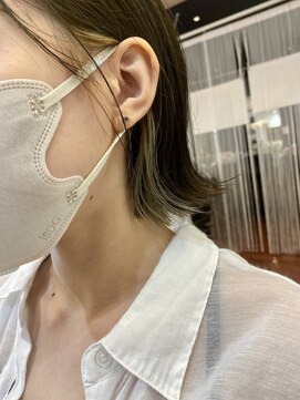 シャラク 佐野店(sharaku) 切りっぱなしショート/ベルボブ/イヤリングカラー/