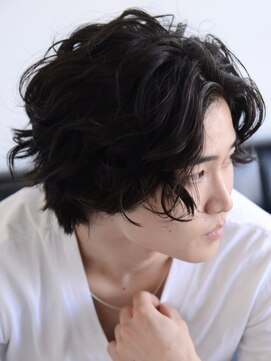 ロアー 葛西店(RAWR hair) 【RAWR】メンズパーマ_センターパートウルフ