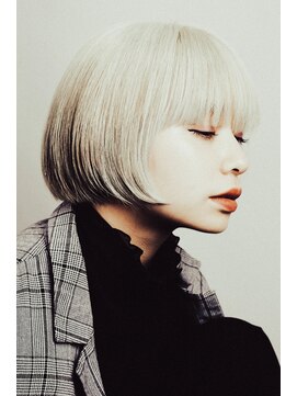 トゥインクル(Twinkle) ホワイトカラーボブ