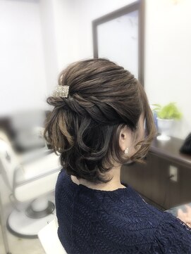 ムーブ(Moob) 編み込み × ハーフアップアレンジ【別府】