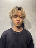 ブロンド×波巻きスパイラル