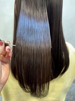 メイカ(MEIKA)&nbsp;【 ナチュラルレイヤー × 髪質改善トリートメント 】浅野美紀