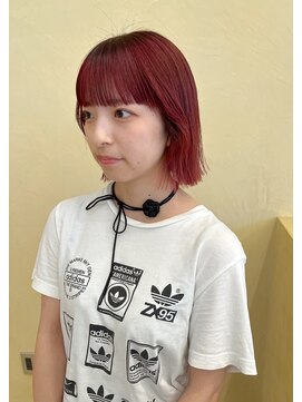スニュウ(snuw) 切りっぱなしボブ/暖色カラー/ボルドーカラー/レッドカラー