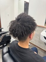 エイト(AITE)&nbsp;ベリーショート/ダークアッシュ/ニュアンスパーマ/韓国マッシュ