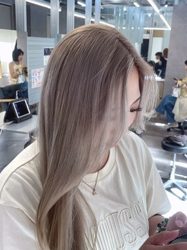 キング 梅田(K!ng) 縮毛矯正髪質改善ハイライトレイヤーカット梅田美容室エクステ