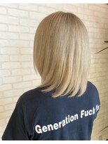 ビスイル 秋葉原店(Vis ill) ハイトーンホワイトブロンド×韓国風切りっぱなし小顔ボブ