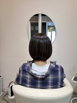 シプ 丸亀(sip) ショートボブ 丸みショート グレージュカラー 透明感カラー