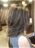 グレージュ