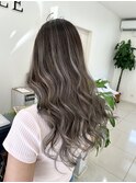 バレイヤージュシルバーアッシュ