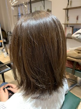 サラ(sarah) 質感ミディアム