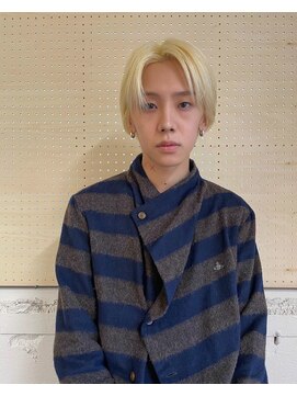 ルーム(Loom.) 金髪ミディアム